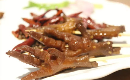 在成都，什么都能成為吃冒菜的理由