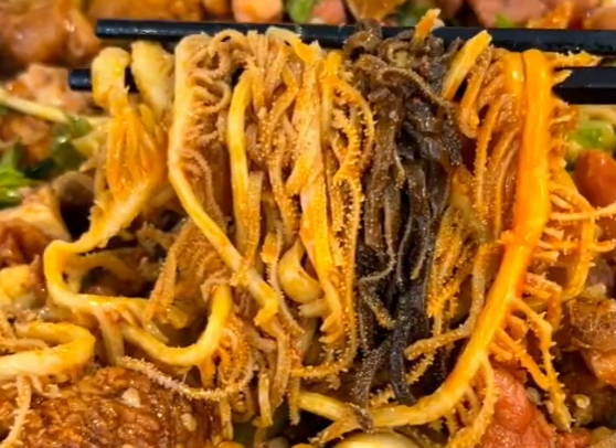 麻辣燙和冒菜有什么不同？快來看看這兩個的區(qū)別